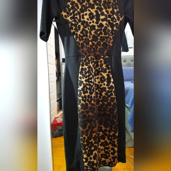 Dress - Picture 1 of 3